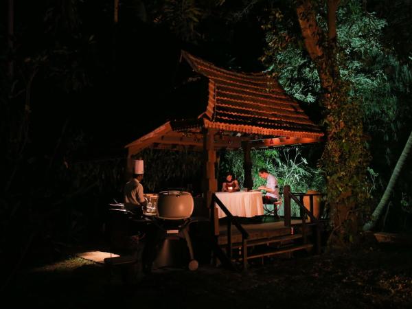 Chittoor Kottaram Royal Mansion- a CGH Earth Experience : photo 10 de la chambre palace room (entire palace)
