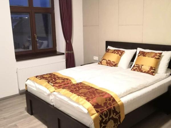 Sun-House Pension&Restaurant -ParkingFree- : photo 1 de la chambre chambre double ou lits jumeaux