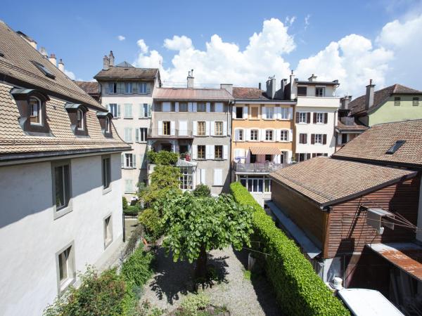 Guest House Le Charlot : photo 5 de la chambre chambre double deluxe - vue sur jardin