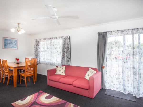 Rose Court Motel : photo 10 de la chambre appartement 2 chambres