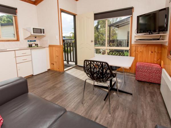 BIG4 Melbourne Holiday Park : photo 4 de la chambre one bedroom deluxe cottage (2 berth)