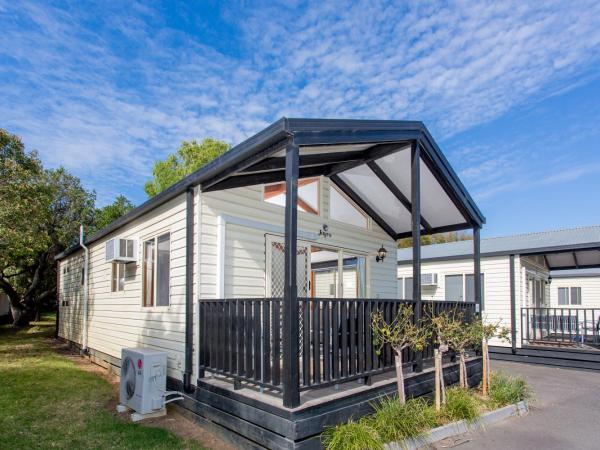 BIG4 Melbourne Holiday Park : photo 1 de la chambre villa 3 chambres
