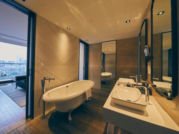 LJZ Supreme Tower Hotel : photo 3 de la chambre suite deluxe