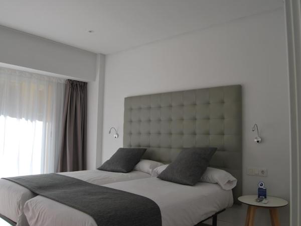 Estudiotel Alicante : photo 8 de la chambre chambre lits jumeaux supérieure