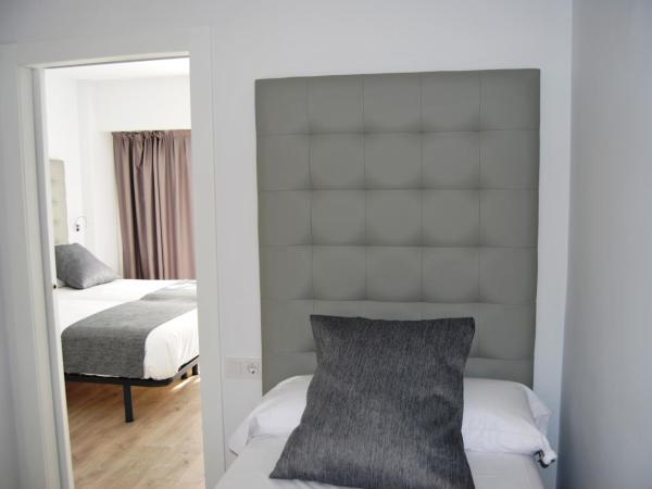 Estudiotel Alicante : photo 1 de la chambre chambre triple