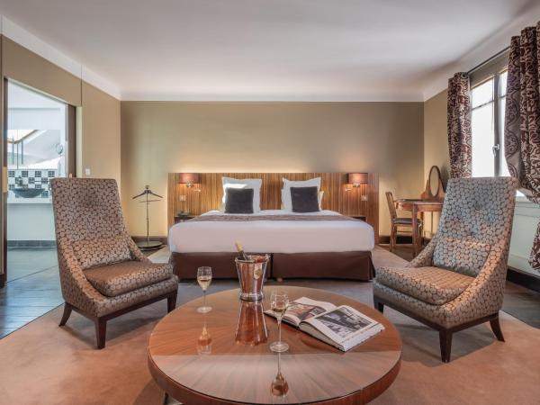 Le Grand Hotel : photo 3 de la chambre suite junior familiale (2 adultes + 2 enfants)