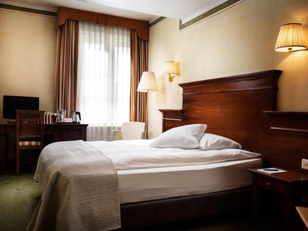 Hotel Reine Victoria by Laudinella : photo 2 de la chambre chambre simple Économique