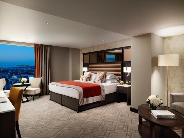 Grand Central Hotel Belfast : photo 4 de la chambre suite avec vue sur la ville