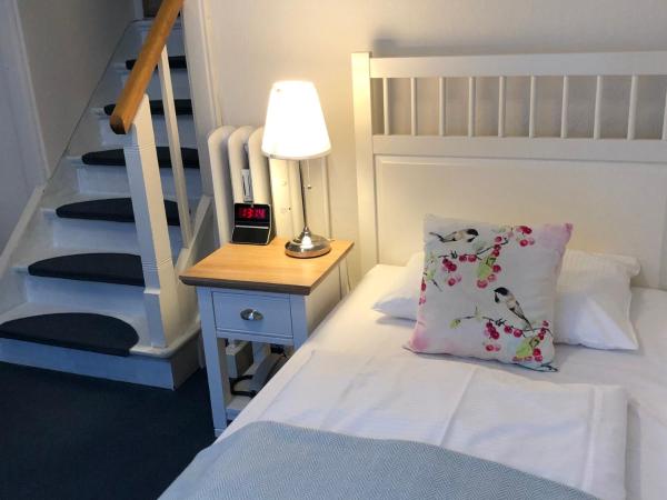 Hotel Fresena im Dammtorpalais : photo 6 de la chambre chambre simple