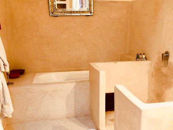 Riad Tizwa Marrakech : photo 3 de la chambre chambre double supérieure