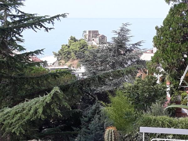 Le ginestre : photo 2 de la chambre chambre double - vue sur mer