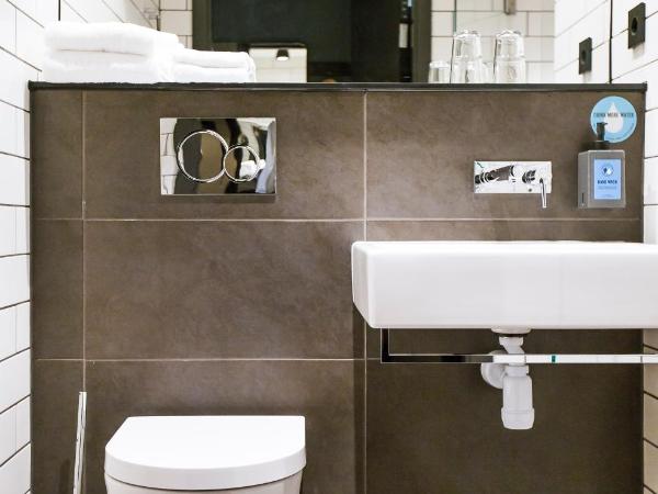 Comfort Hotel Kista : photo 9 de la chambre chambre lits jumeaux standard