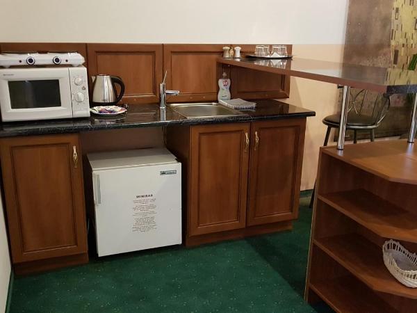 Eurohotel : photo 10 de la chambre suite familiale