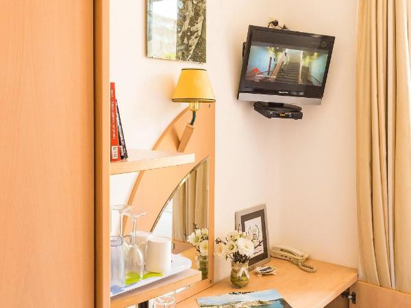 Double Room Lukre with city view : photo 8 de la chambre chambre double avec terrasse - vue sur ville