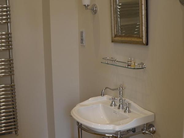 Entre Cour et Jardin : photo 6 de la chambre chambre double deluxe