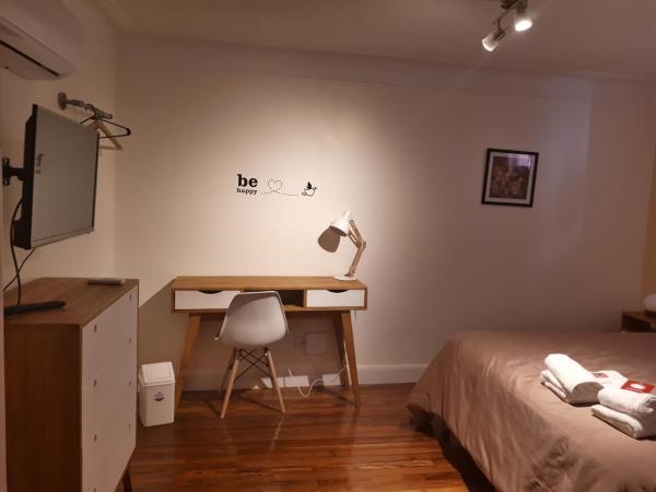 Sabatico Travelers Hostel & Guesthouse : photo 2 de la chambre chambre double deluxe avec douche