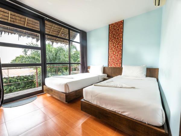 Phi Phi Sea Sky Resort : photo 9 de la chambre bungalow supérieur