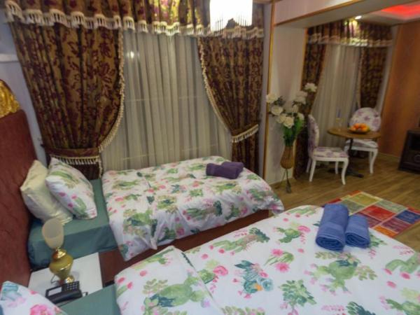 MARKO PASA KONAGİ : photo 4 de la chambre chambre lits jumeaux avec balcon