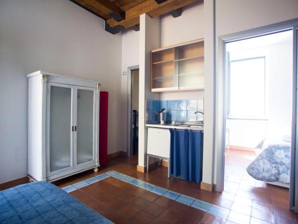 Agriturismo Villa Lupara : photo 3 de la chambre chambre triple standard - vue sur mer