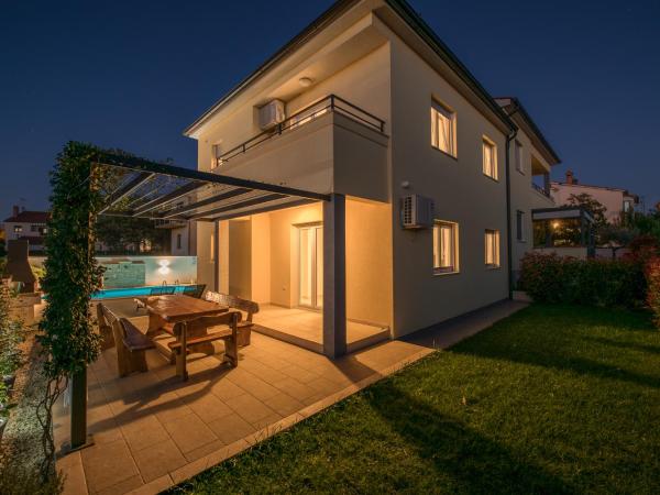 Villa Cera : photo 2 de la chambre villa avec piscine privée