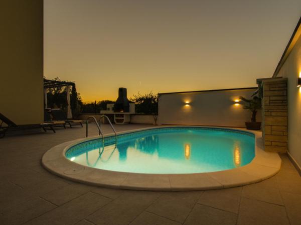 Villa Cera : photo 5 de la chambre villa avec piscine privée