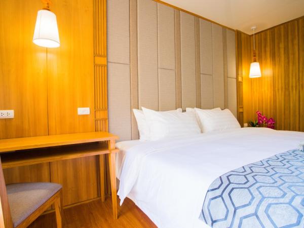 Lanna Thaphae Hotel : photo 2 de la chambre chambre lit king-size deluxe