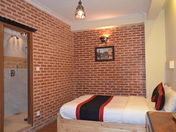 Newa Home : photo 5 de la chambre chambre double ou lits jumeaux avec salle de bains