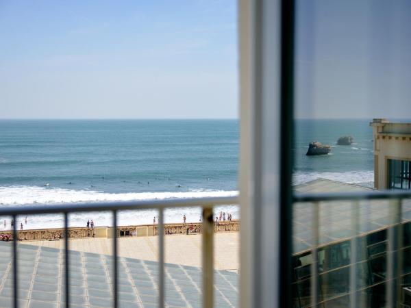 Hôtel Le Windsor Biarritz : photo 5 de la chambre chambre double - vue sur mer