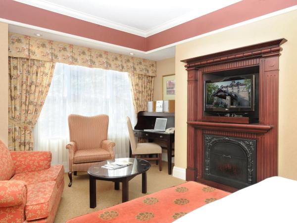 Old Mill Toronto Hotel : photo 5 de la chambre chambre lit king-size