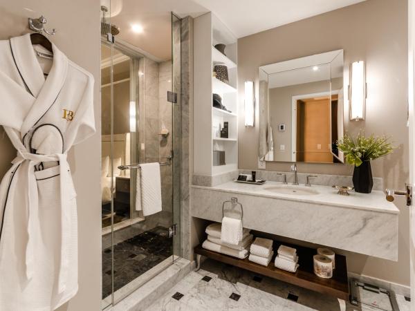 Hôtel Birks Montréal : photo 7 de la chambre chambre classique 1 lit king-size 