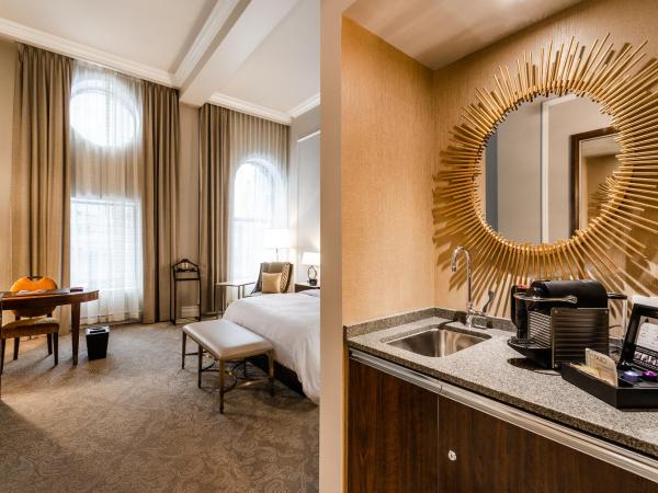 Hôtel Birks Montréal : photo 5 de la chambre chambre classique 1 lit king-size 