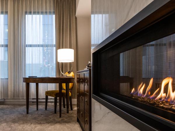 Hôtel Birks Montréal : photo 4 de la chambre chambre lit king-size de luxe