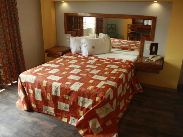 Hotel Mina : photo 5 de la chambre chambre lit queen-size