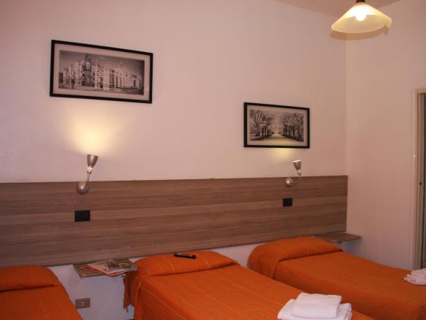 Hotel Adelchi : photo 2 de la chambre chambre triple