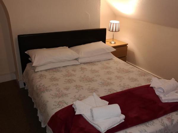Westgate Hotel : photo 3 de la chambre chambre double annexe avec salle de bains commune