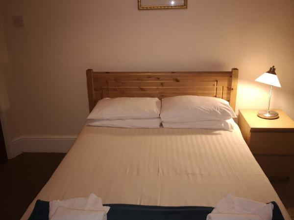 Westgate Hotel : photo 5 de la chambre chambre familiale annexe avec salle de bains commune