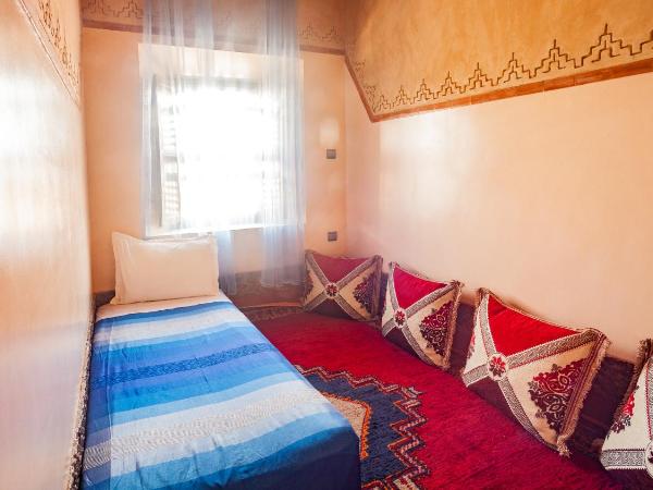 Ecolodge l'île de Ouarzazate : photo 2 de la chambre chambre familiale - vue sur piscine