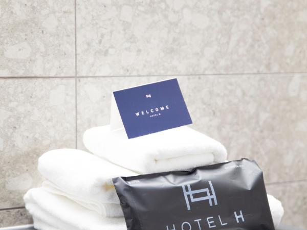 HOTEL H : photo 5 de la chambre chambre double