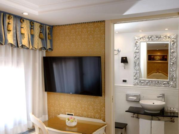 Hotel Olimpia Venice, BW Signature Collection 3sup : photo 7 de la chambre chambre lit queen-size classique - non-fumeurs