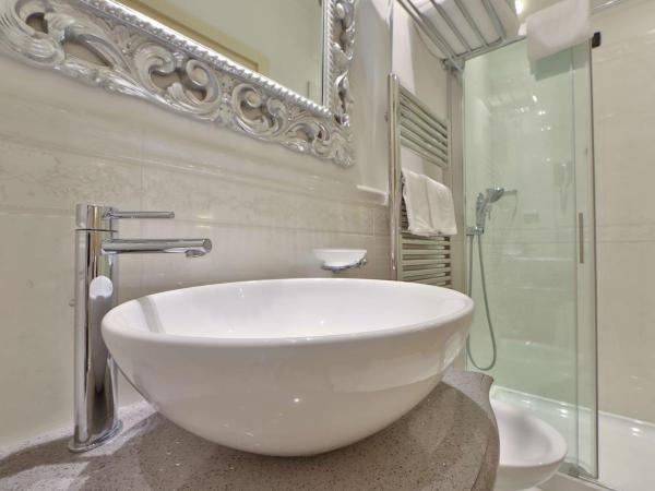 Hotel Olimpia Venice, BW Signature Collection 3sup : photo 6 de la chambre chambre lit queen-size classique - non-fumeurs