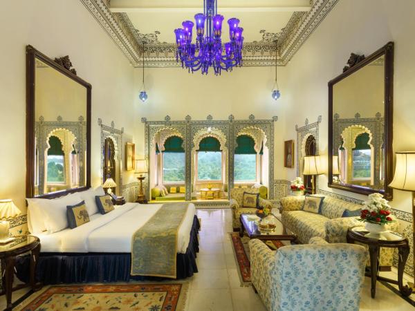 Shiv Niwas Palace by HRH Group of Hotels : photo 1 de la chambre suite royale avec transfert aéroport aller-retour