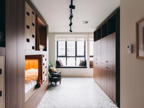 YUST Antwerp : photo 4 de la chambre lit simple en dortoir