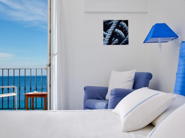 Relais Maresca Luxury Small Hotel & Terrace Restaurant : photo 2 de la chambre chambre double supérieure - vue sur mer