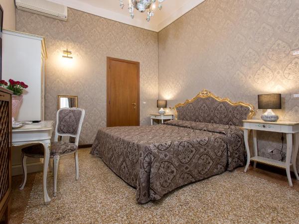 Hotel Mezzo Pozzo : photo 6 de la chambre chambre triple classique