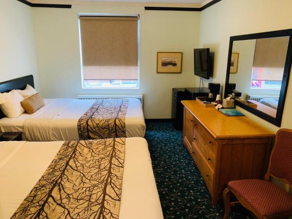 Hotel at the Waldorf : photo 2 de la chambre chambre avec 2 grands lits queen-size