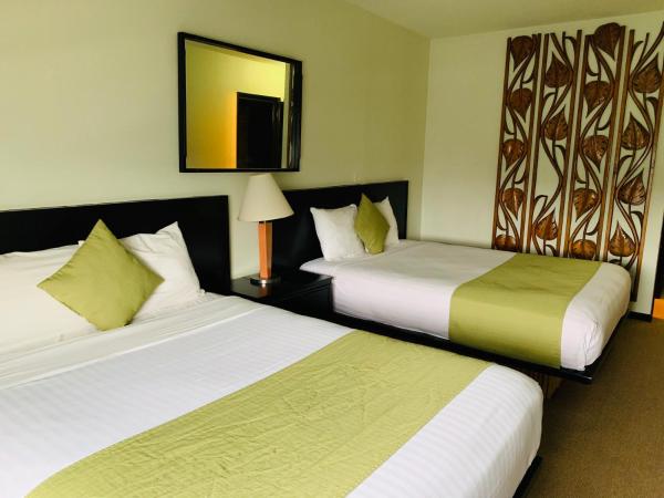 Hotel at the Waldorf : photo 5 de la chambre chambre avec 2 grands lits queen-size