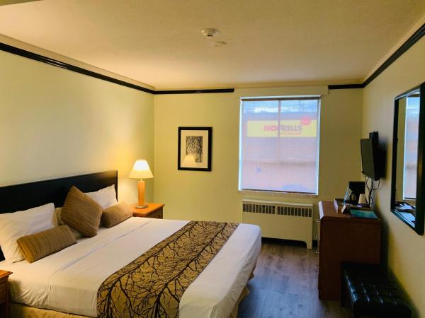 Hotel at the Waldorf : photo 4 de la chambre chambre lit king-size