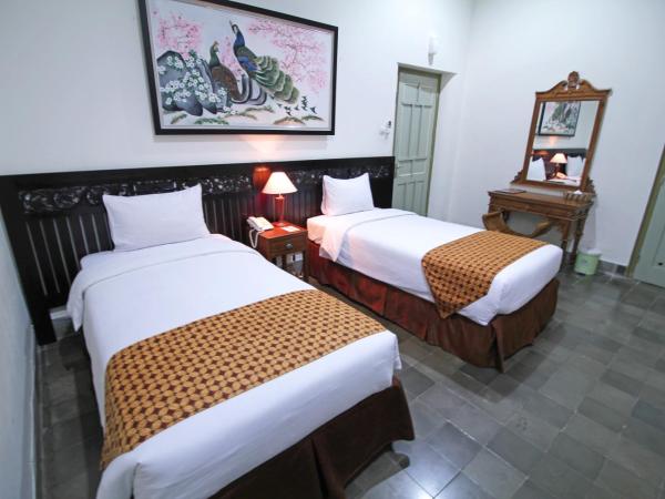 The Kresna Hotel : photo 1 de la chambre chambre deluxe double ou lits jumeaux