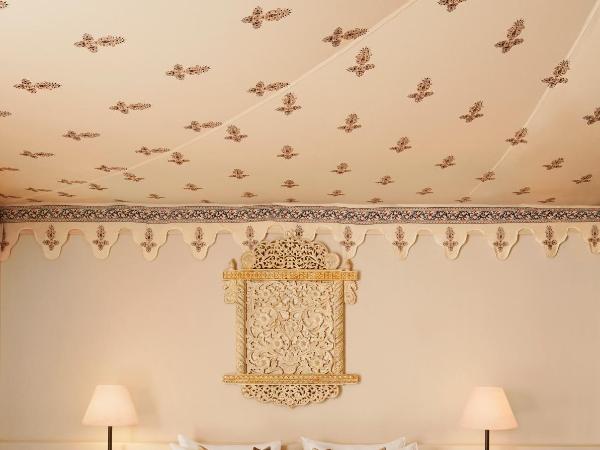 Taj Aravali Resort & Spa Udaipur : photo 2 de la chambre luxury tent panorama view king bed