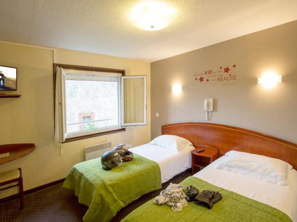 Cit'Hotel de la Marne : photo 4 de la chambre chambre lits jumeaux standard